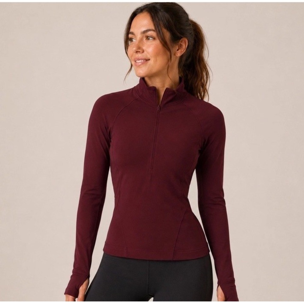 Lululemon Outrun the Elements 1/2 Zip Size 10 Garnet EUC